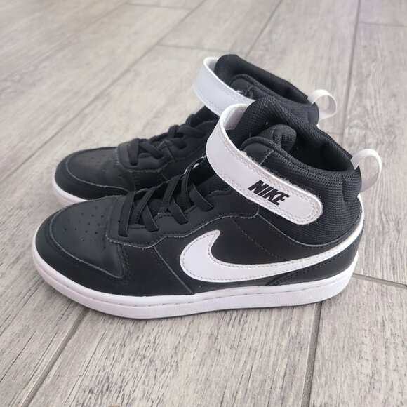 Nike Court Borough Mid 2 GS Youth Kids Sneakers Black & White Size 1.5Y - Picture 3 of 11